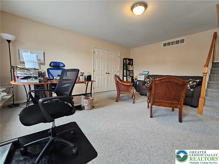 2 Tamarack Ct — Photo 25