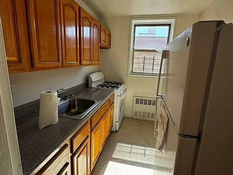 88-35 164th St #4SN — Photo 1