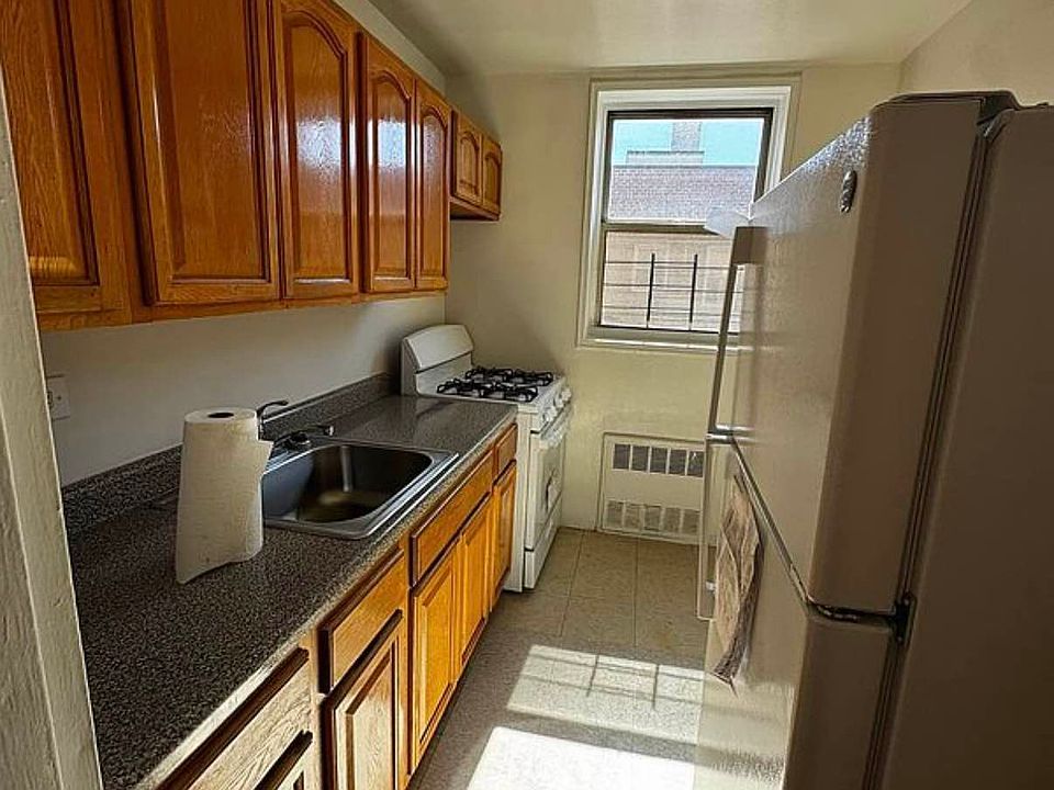 1st image of 88-35 164th St #4SN