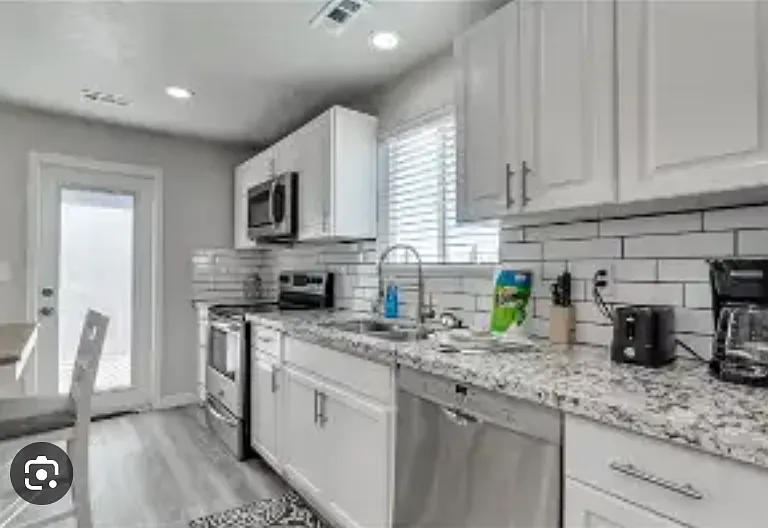 3306 N Fairfield Rd #A — Photo 7