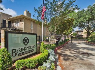 708 Bering Dr #M, Houston, TX 77057