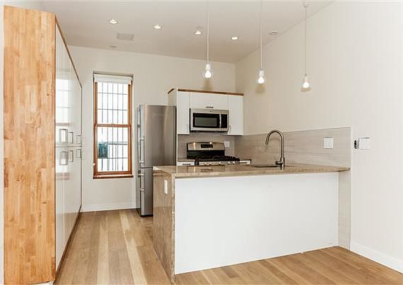 1st image of 440 Macdonough St APT 2