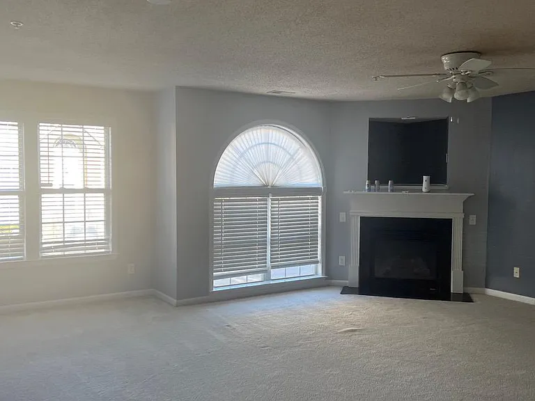 3477 Forestdale Dr #2D — Photo 5