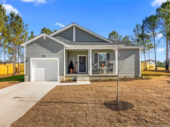 518 Stadium Dr, Cameron, NC 28326