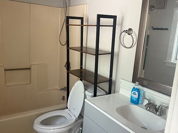 2nd image of 576 Francestown Rd #16