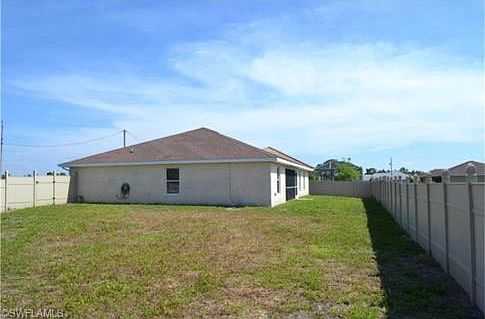5th image of 3914 NW 33rd Ave
