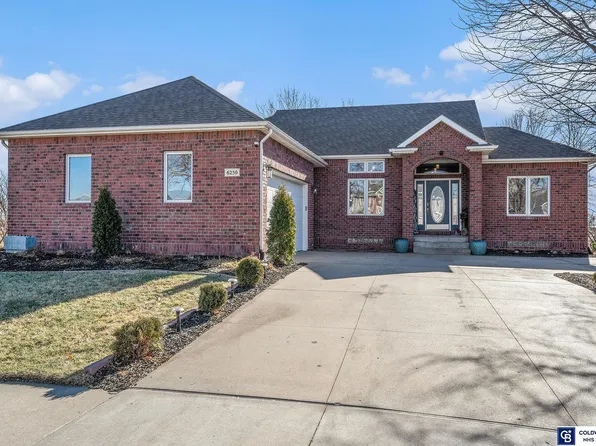 6250 Cornflower Dr, Lincoln, NE 68504