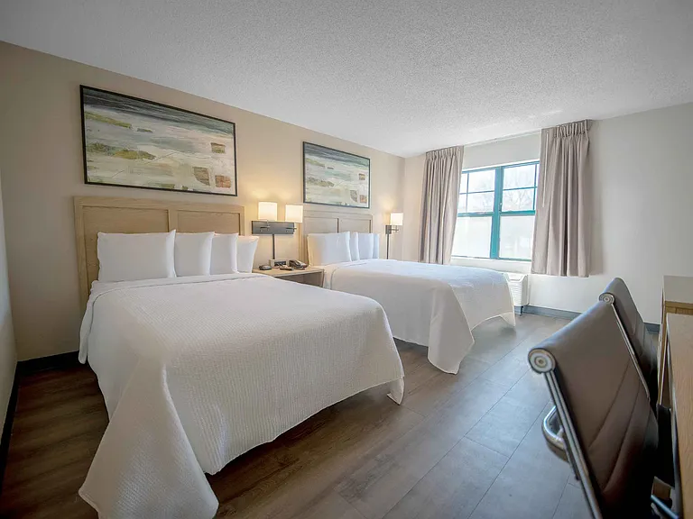 Studio Suite - 2 Queen Beds
