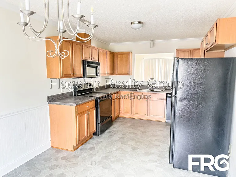 4243 Dudleys Grant Dr — Photo 2