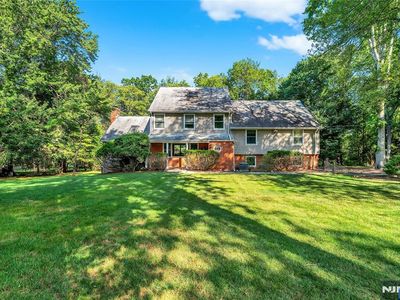 11 Margaret Ct, Demarest, NJ, 07627