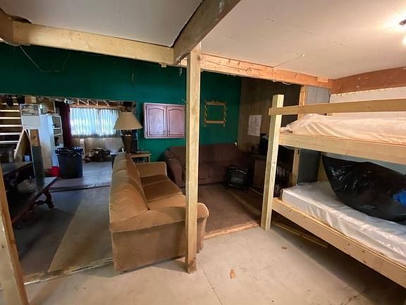 3rd image of 79 Sawmill Ln