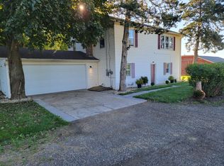 8707 E State St, Rockford, IL 61108