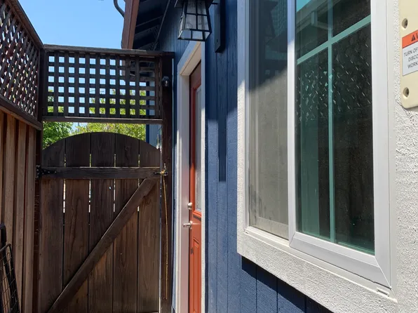 2310 Wicket Ave, Santa Rosa, CA 95403