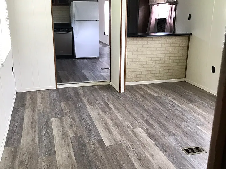 208 Bee Ridge Rd — Photo 6