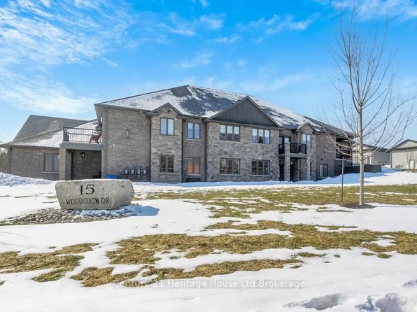 15 Woodcock Dr #103, Tillsonburg, ON N4G 4L7