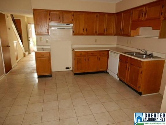 5th image of 419 Heritage Pl