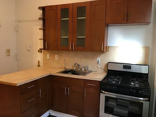 Rented by Blue Egg Realty Corp | media 18