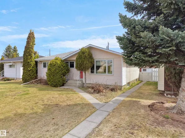 8703 73rd St NW, Edmonton, AB T6B 1Z9