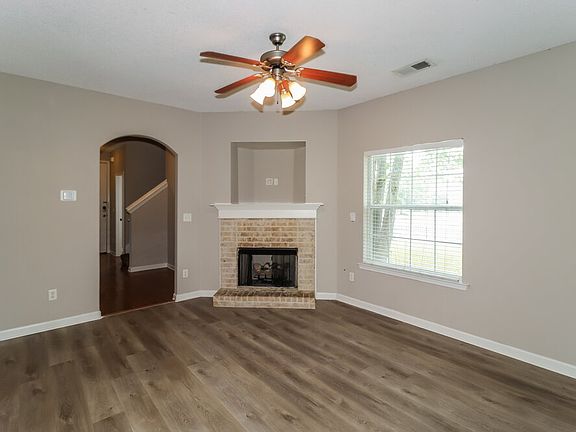 4th image of 1262 Carlton Ridge Dr