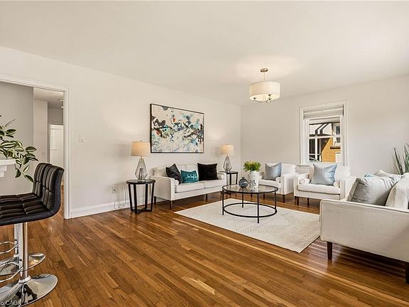 4th image of 31 Cameron Ave