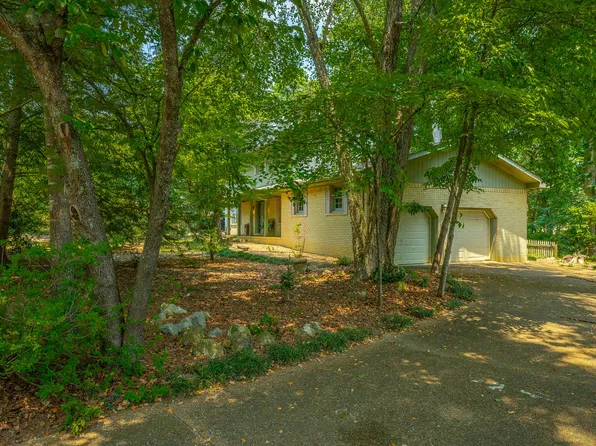 4180 Gann Store Rd, Hixson, TN 37343