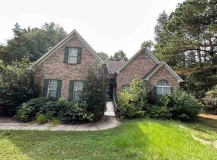 150 Gladys Ln, Fayetteville, GA 30215