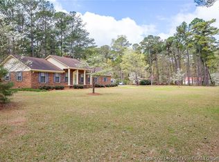 611 Huntley School Rd, Roseboro, NC 28382