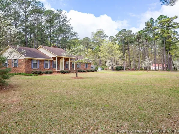 611 Huntley School Rd, Roseboro, NC 28382