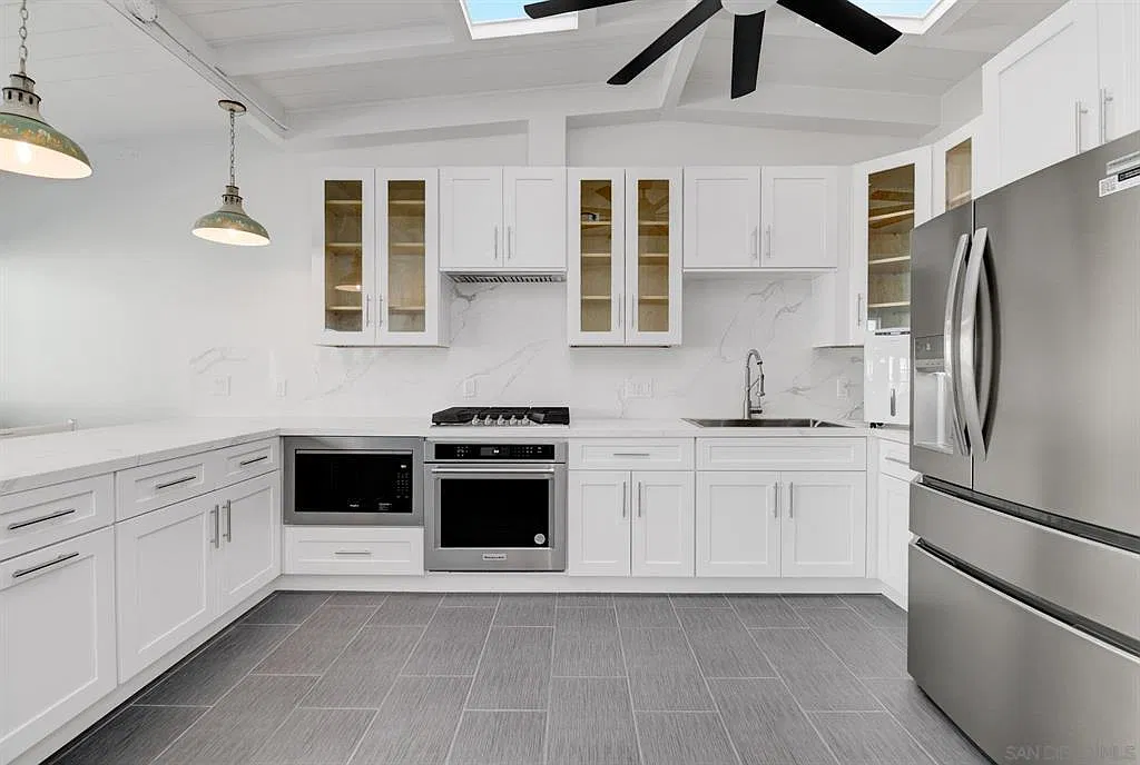 1680 Seacoast Drive #B - 1 — Photo 1