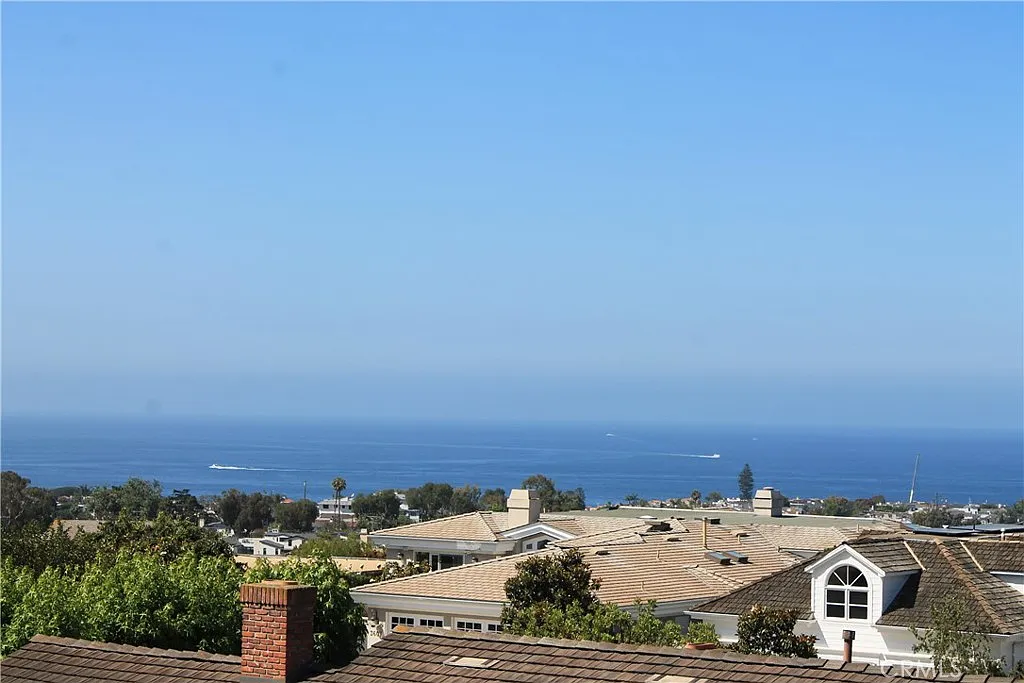 3 bed, 2.5 bath, 2165 sqft, $17,500 — Photo 4