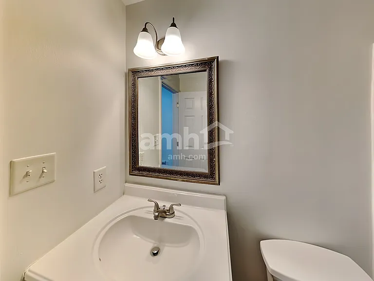 10713 Haddington Dr NW — Photo 16