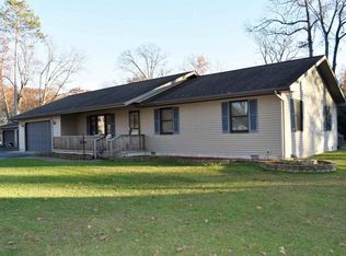 109 Beechwood Ave, Houghton lake, MI 48629