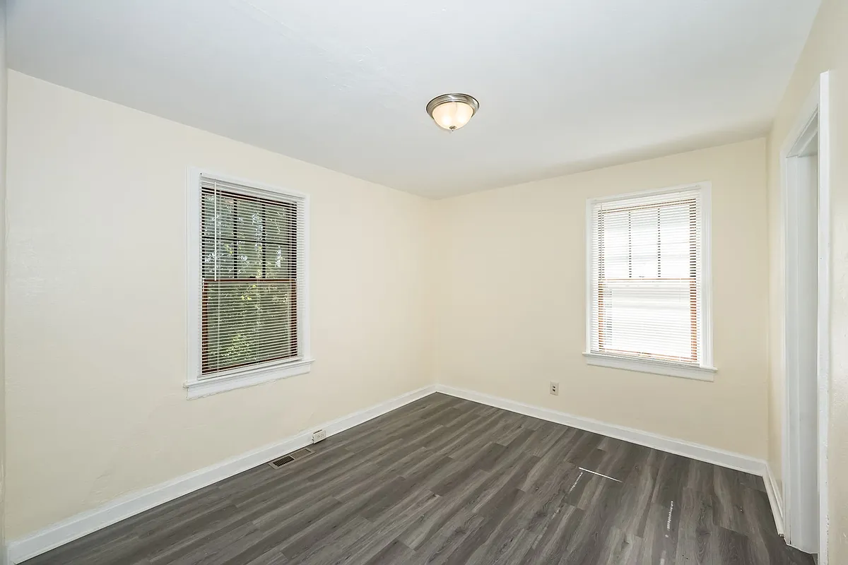 Building Photo - 7129 Lamont Dr