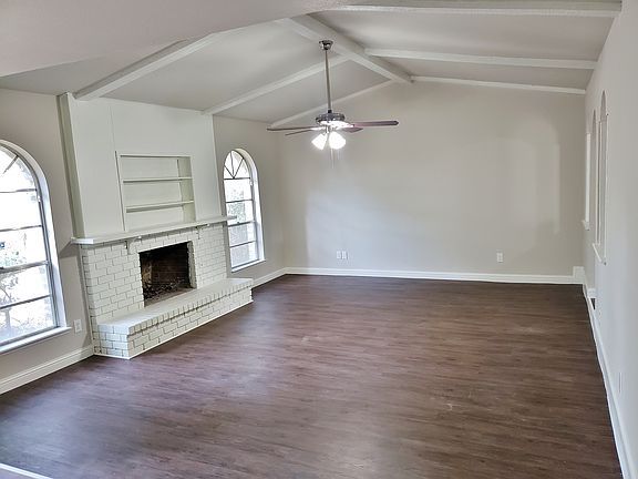 2nd image of 1320 Iris Ln