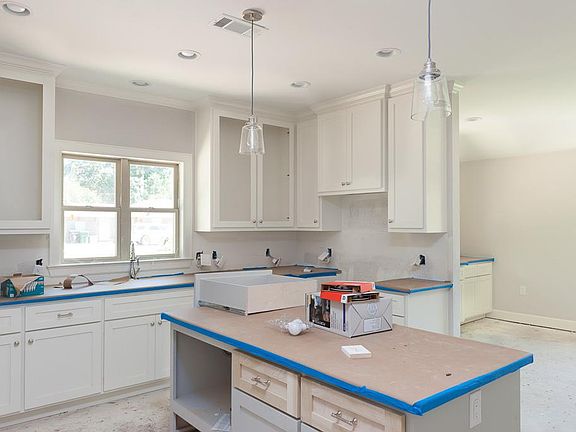 4th image of 7521 Janak Dr