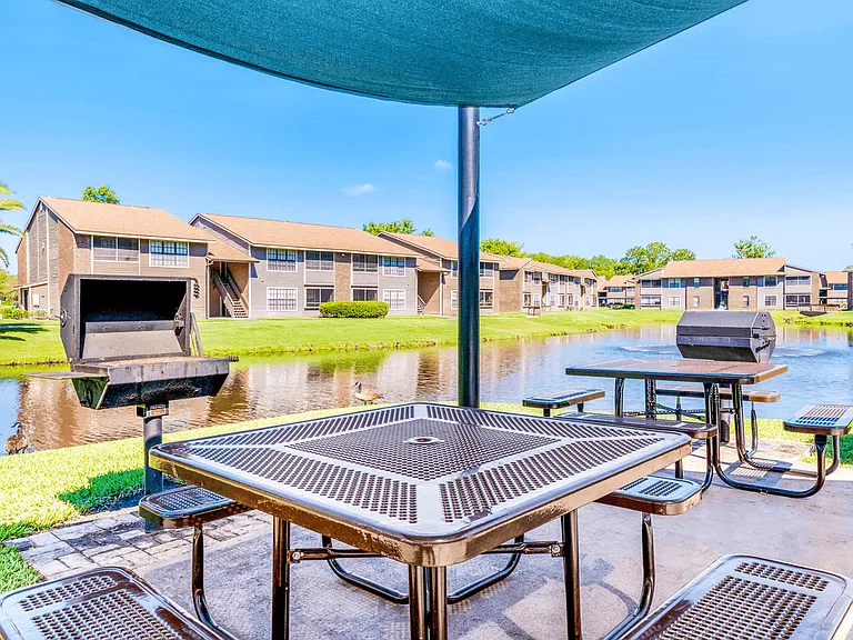 Bentley Green Apartment Homes — Photo 9