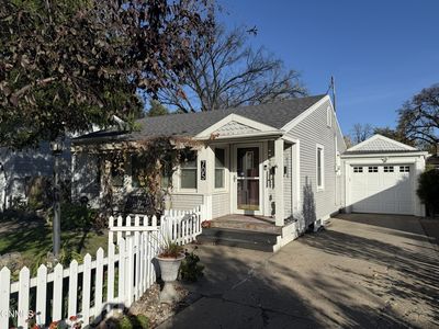 705 N 1st St, Bismarck, ND, 58501
