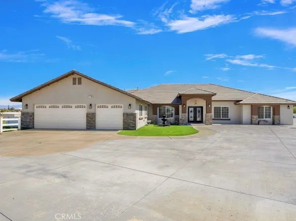 10525 Sage St, Oak Hills, CA 92344