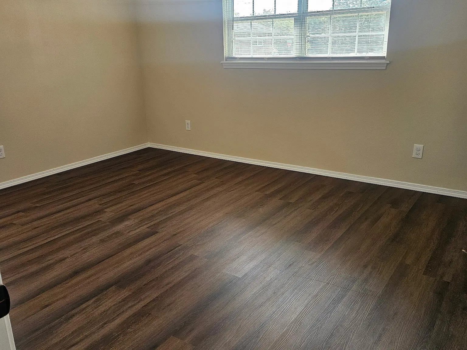 2 bed, 1200 sqft, $1,400 — Photo 3