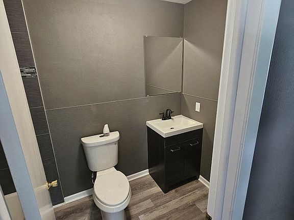 3rd image of 1418 22nd Ave