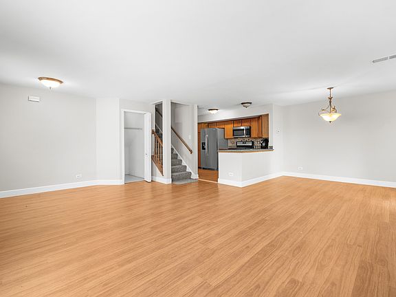 5th image of 1612 Thornfield Ct