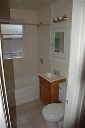 2nd image of 5711 Roe St APT B