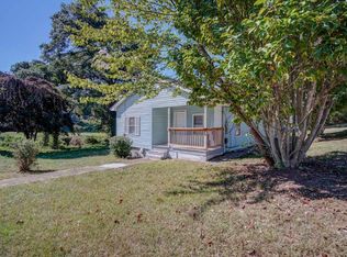 282 4th St, Boiling Springs, SC 29316