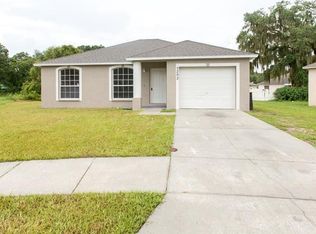 5202 Roble Grove Ct, Tampa, FL 33617
