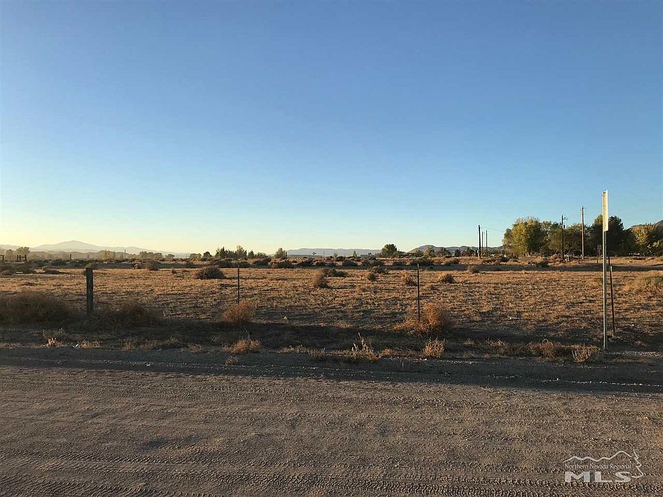 2nd image of Sunset Hills Dr