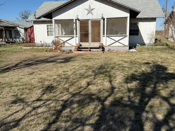 200 S 8th St, Santa Anna, TX 76878