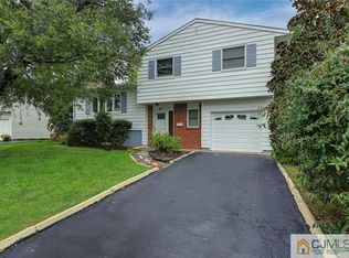 22 Joel Pl, Iselin, NJ 08830