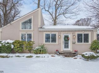 395 Allentown Rd, Parsippany, NJ 07054