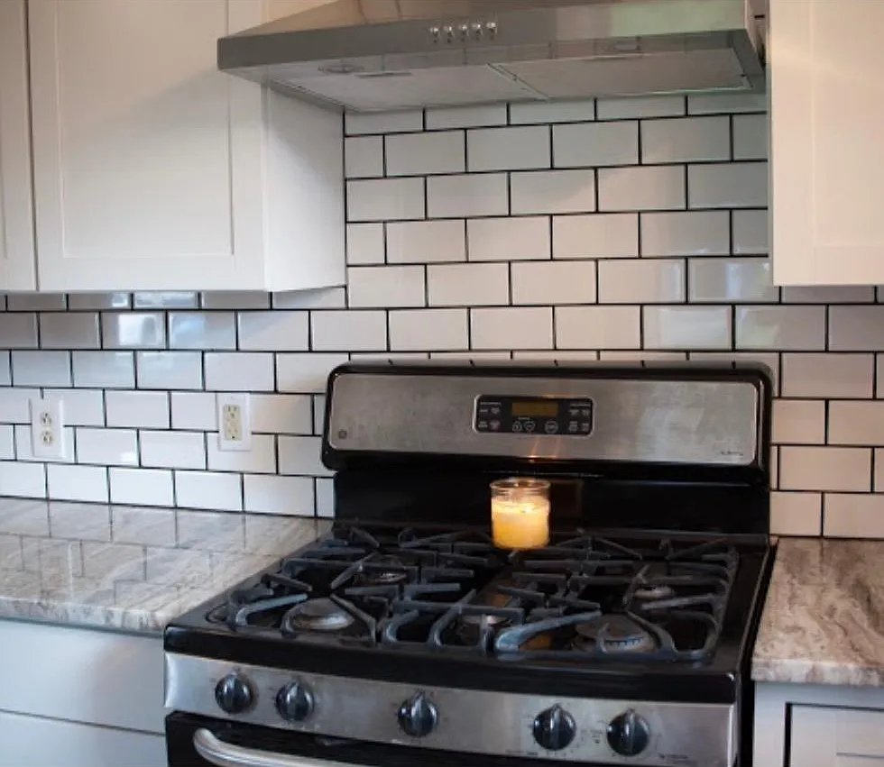 3227 Easton Ave — Photo 4