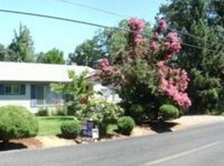 1394 Camp Baker Rd, Phoenix, OR 97535